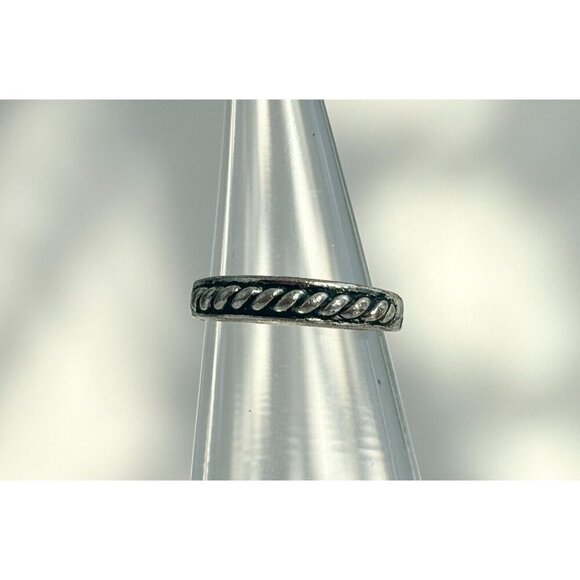 Vintage Braided Silver Tone Open Style Adjustable Retro Ring - Size 4 - Picture 6 of 6